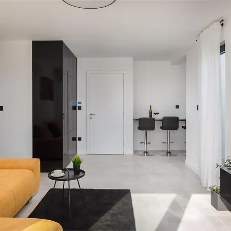 9 Villa