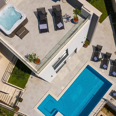 9 Villa Podstrana