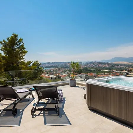 ヴィラ 9 ポドストラナ