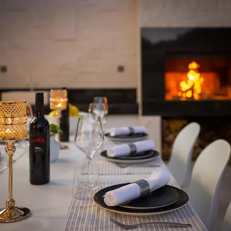 ヴィラ 9 ポドストラナ