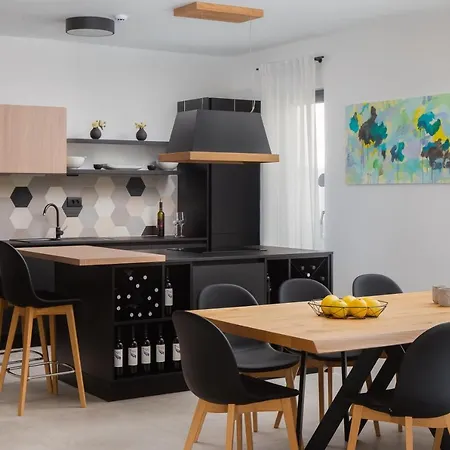 9 * ポドストラナ