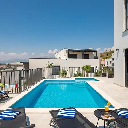 9 Villa Podstrana