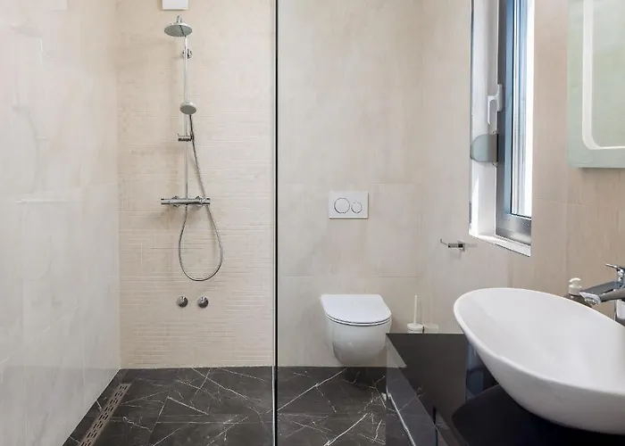 9 * بودْسْتغانا