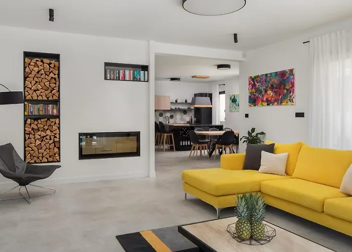 فيلة 9 بودْسْتغانا